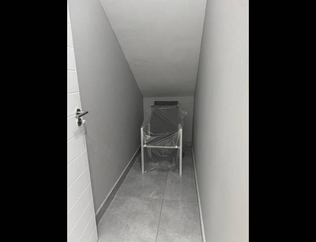 5 BEDROOM HOUSE FOR SALE IN UMHLANGA CENTRAL